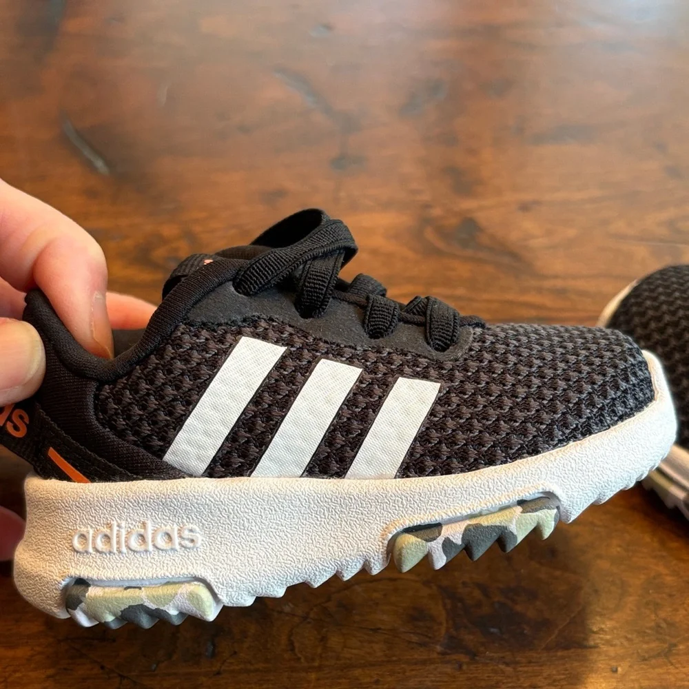 New no Tags Adidas Kids Black and White Sneakers with Orange Accents, Size 3 - Picture 8 of 12